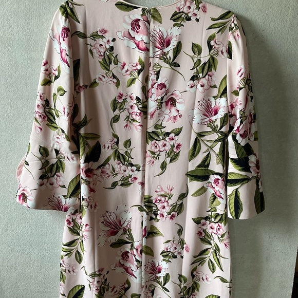 White House black market dress. Floral. Size 6. - Picture 6 of 9